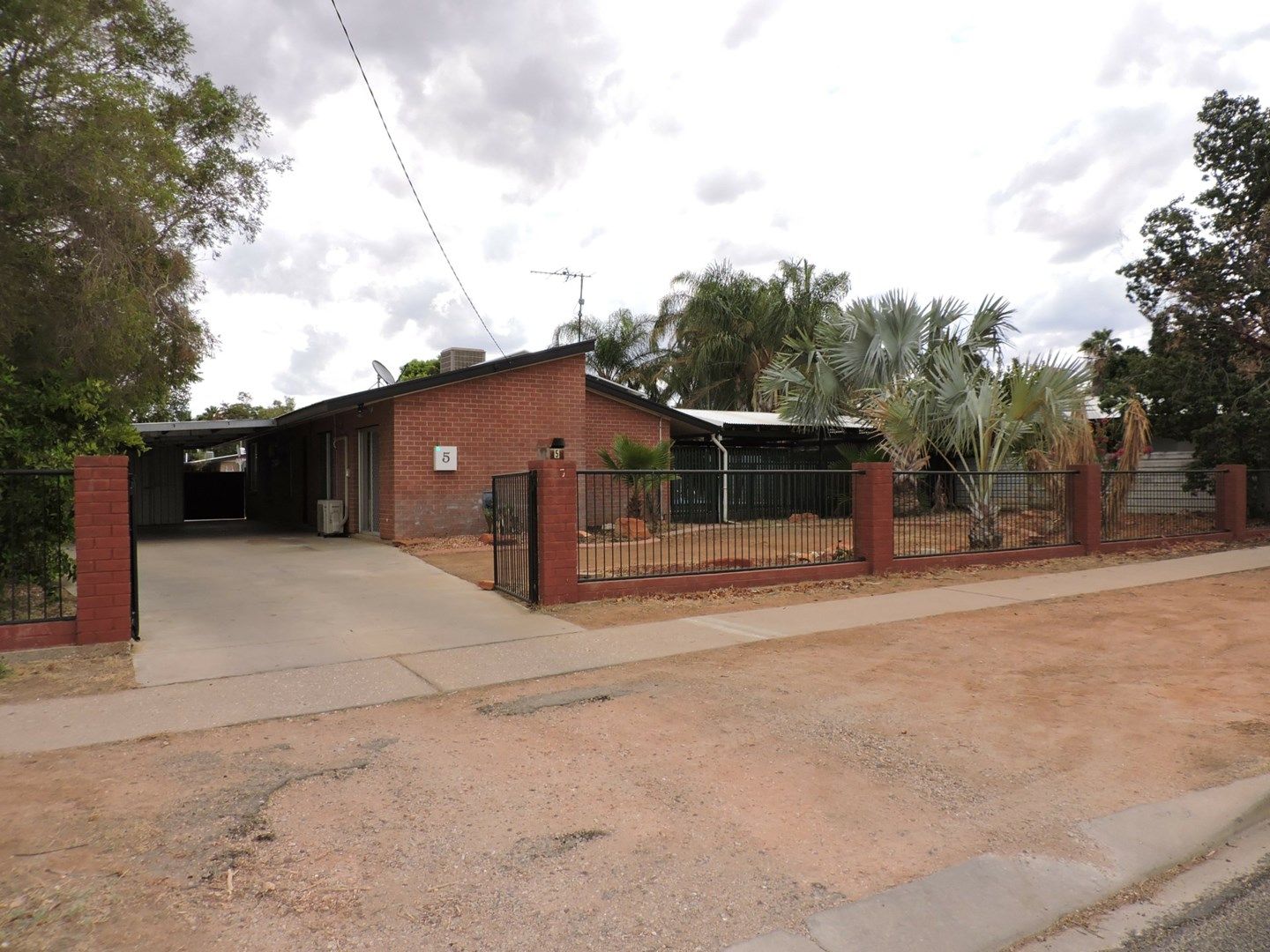 5 Madigan Street, Braitling NT 0870