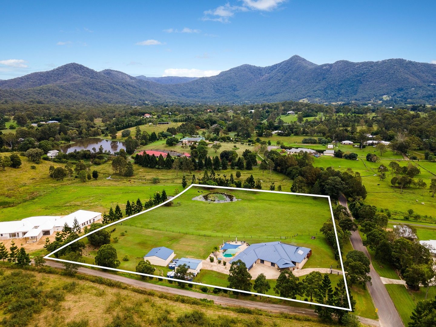 5 Country Lane, Mount Samson QLD 4520, Image 1