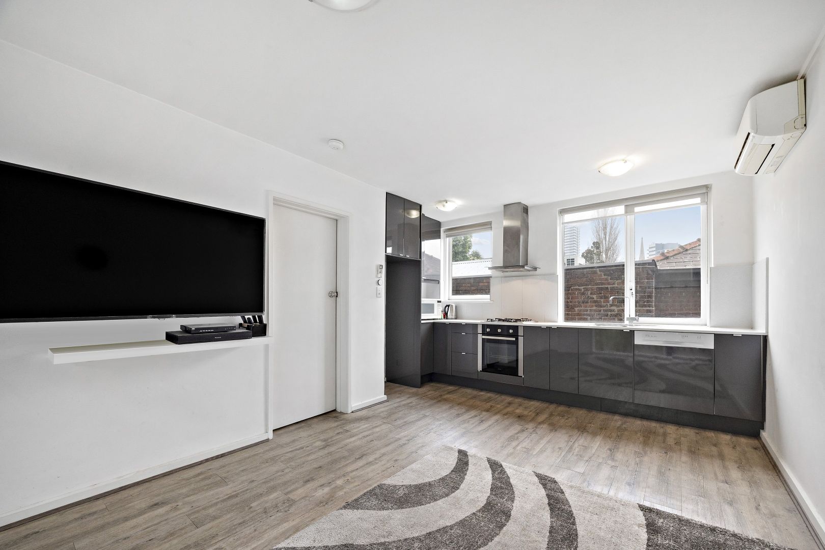 5/10 Gurner Street, St Kilda VIC 3182, Image 1