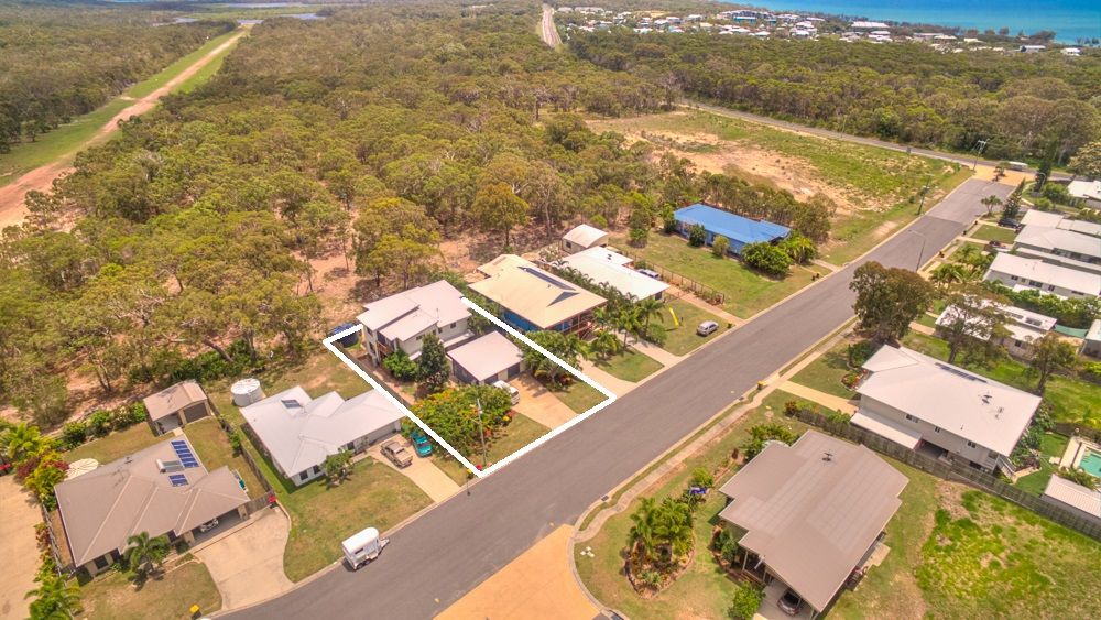 1/18 Discovery Drive, Agnes Water QLD 4677