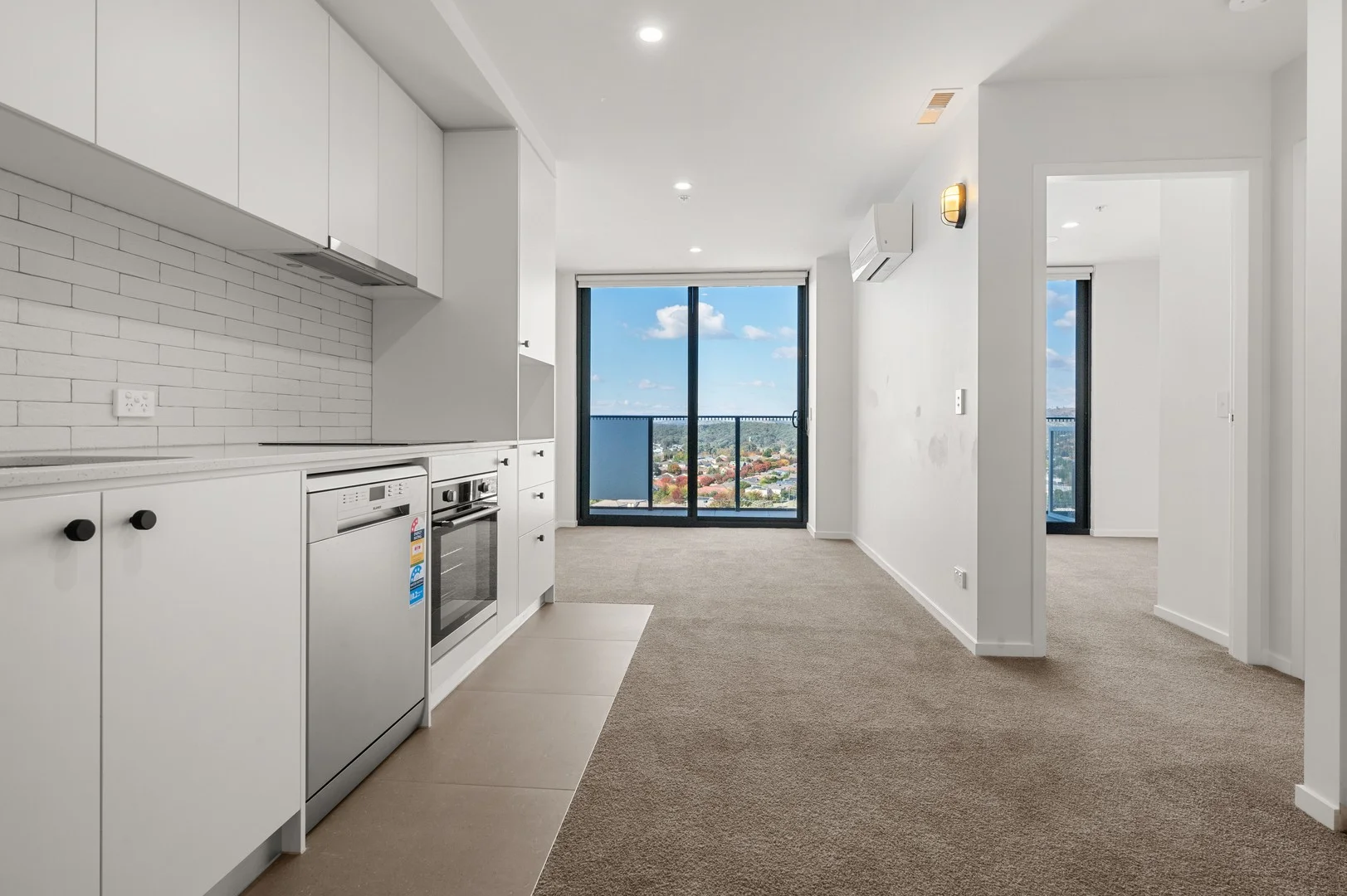 1111/90 Swain Street, Gungahlin ACT 2912