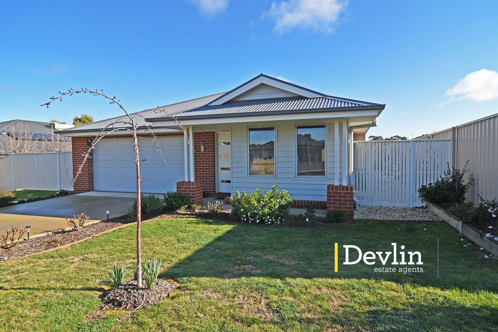 3 bedrooms House in 17 Mossgrove Way BEECHWORTH VIC, 3747