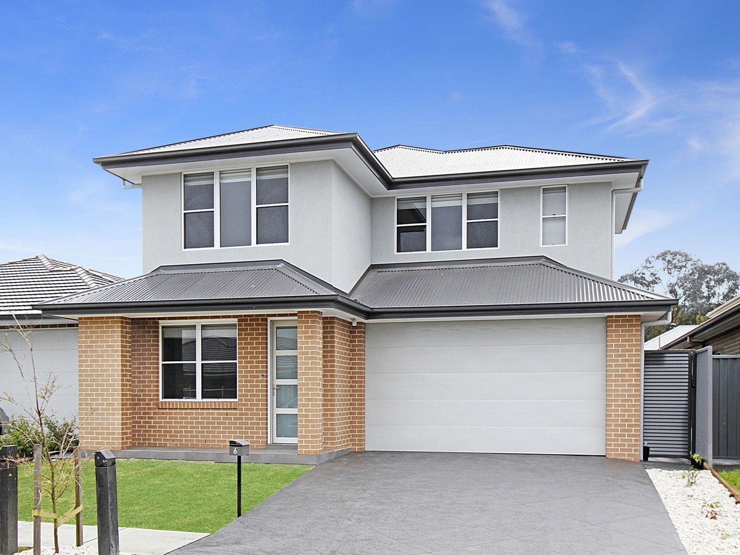 5 bedrooms House in 6 Dipodium Avenue DENHAM COURT NSW, 2565