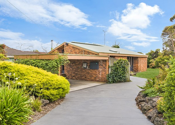 10 Waterford Avenue, Portland VIC 3305