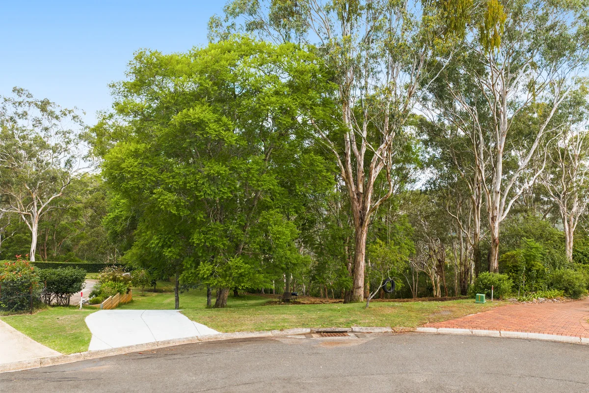 28 Coral Sea Drive, Middle Ridge QLD 4350