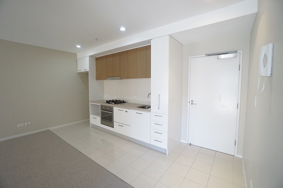 1 bedrooms Apartment / Unit / Flat in 13/37C Harbour Rd HAMILTON QLD, 4007