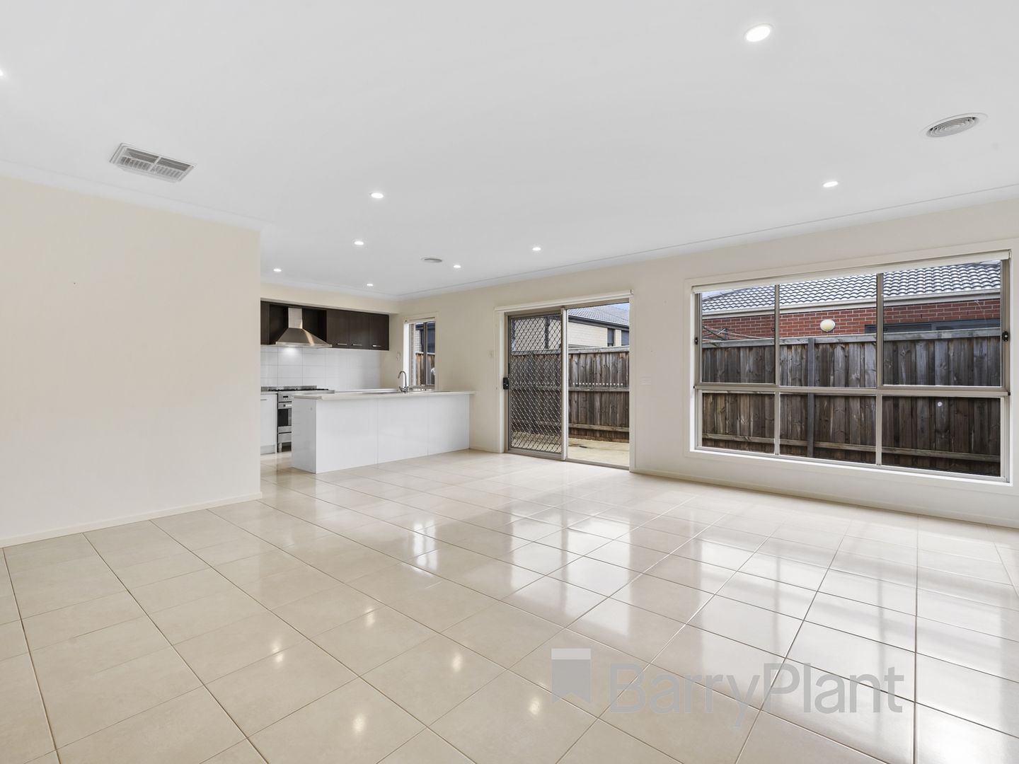 27 Graduate Street, Truganina VIC 3029, Image 2