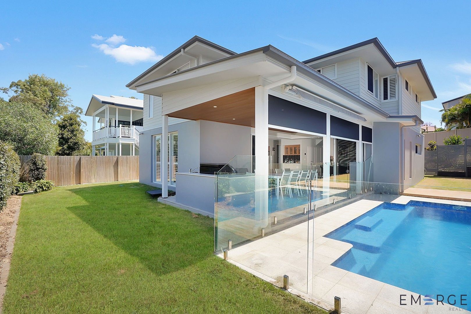 5 bedrooms House in 202 Park Rd YEERONGPILLY QLD, 4105