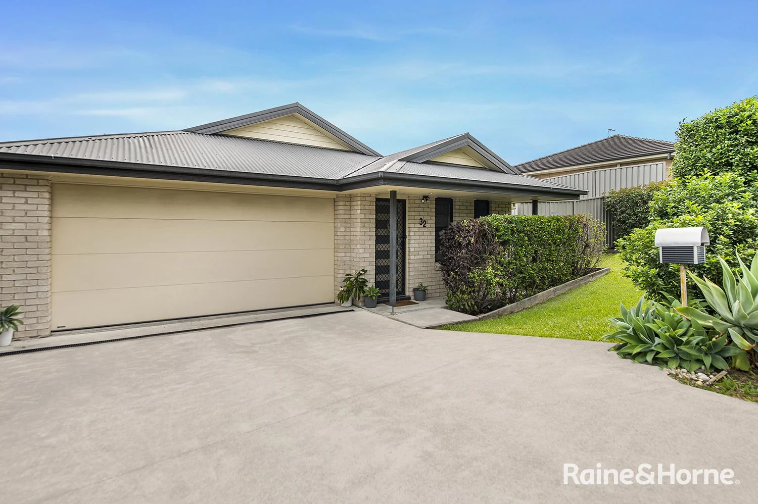 32 Crawford Lane, Mount Hutton NSW 2290