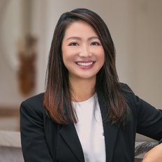 Tracy Zhang, Sales representative