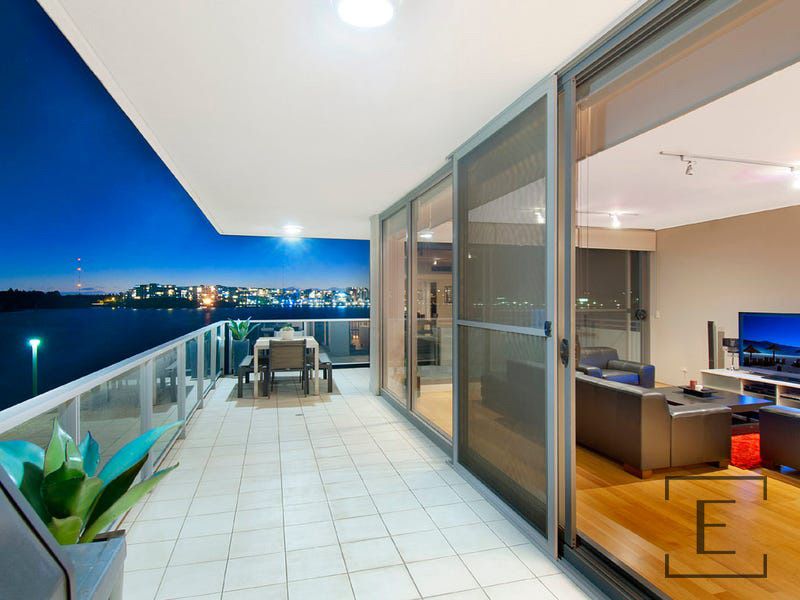 3 bedrooms Apartment / Unit / Flat in 202/17 Jean Wailes Avenue RHODES NSW, 2138