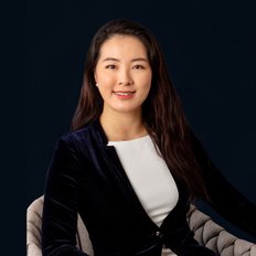 Juliette Zhou, Sales representative