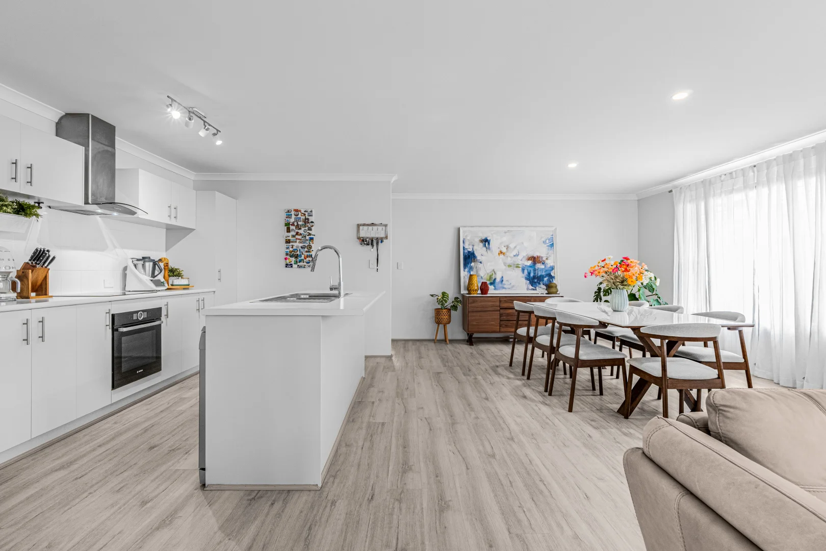 4 Cadogan Outlook, Ellenbrook WA — StMate