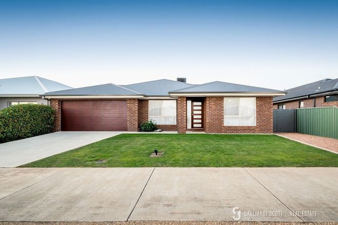 Picture of 7 Cormorant Boulevard, KIALLA VIC 3631