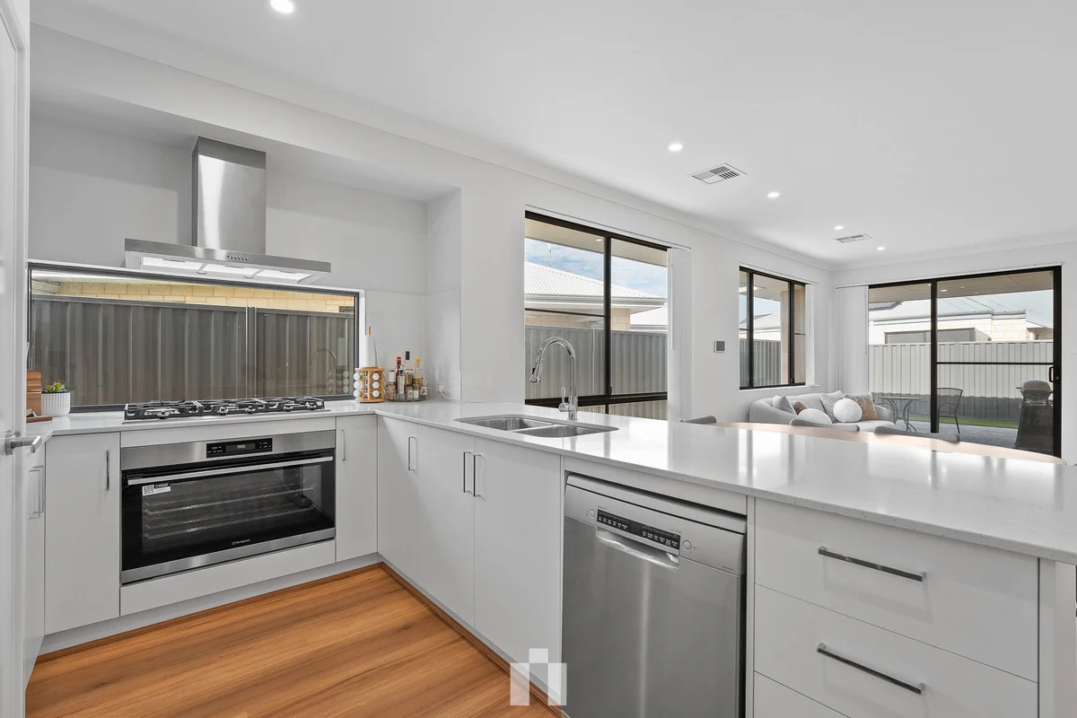 Additional image 15 of 14 Zircon Street, Treeby WA 6164