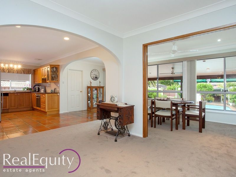 39 Lewin Crescent, Chipping Norton NSW 2170, Image 2