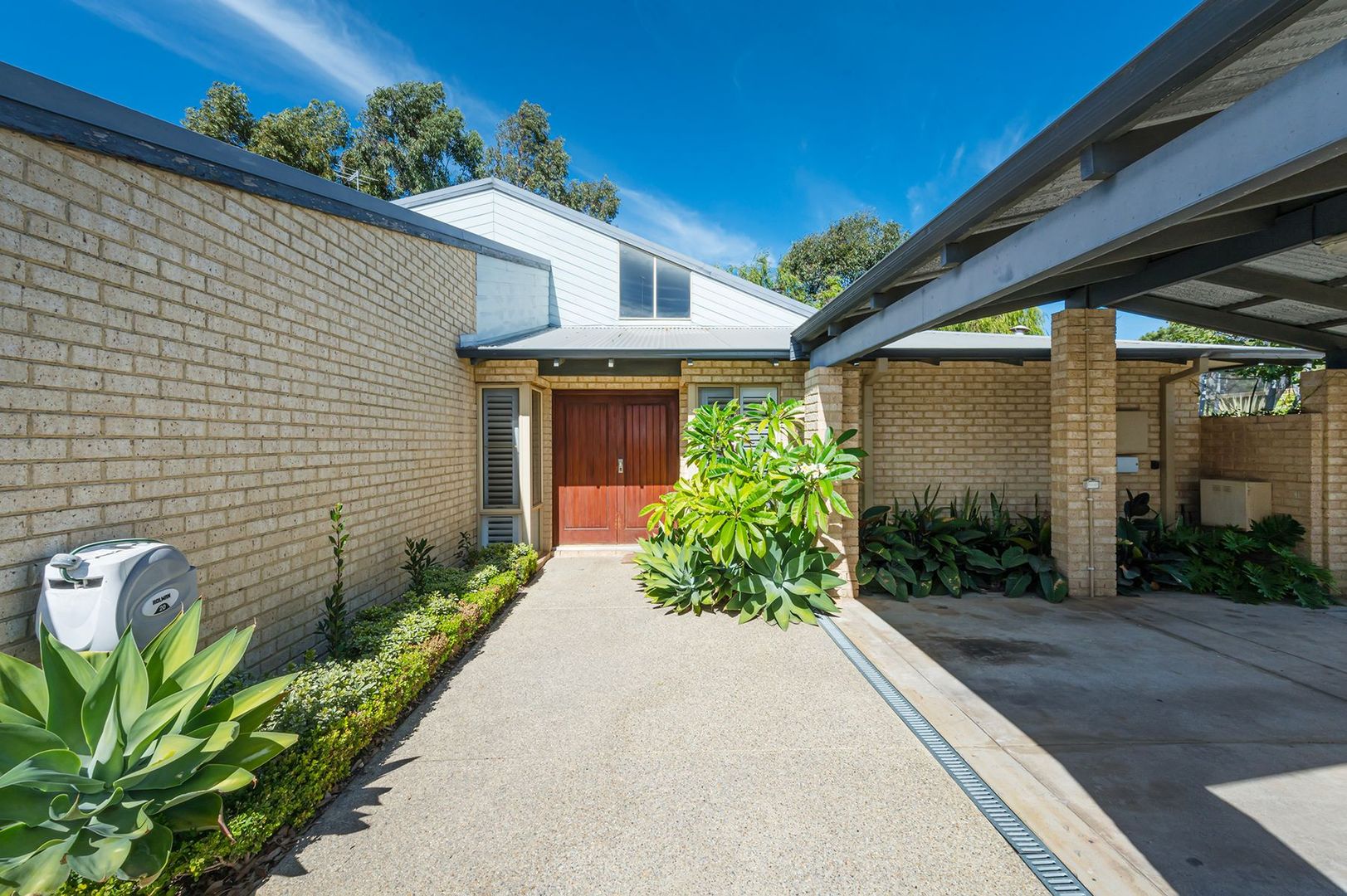 1 Cliverton Court, Marmion WA 6020, Image 1