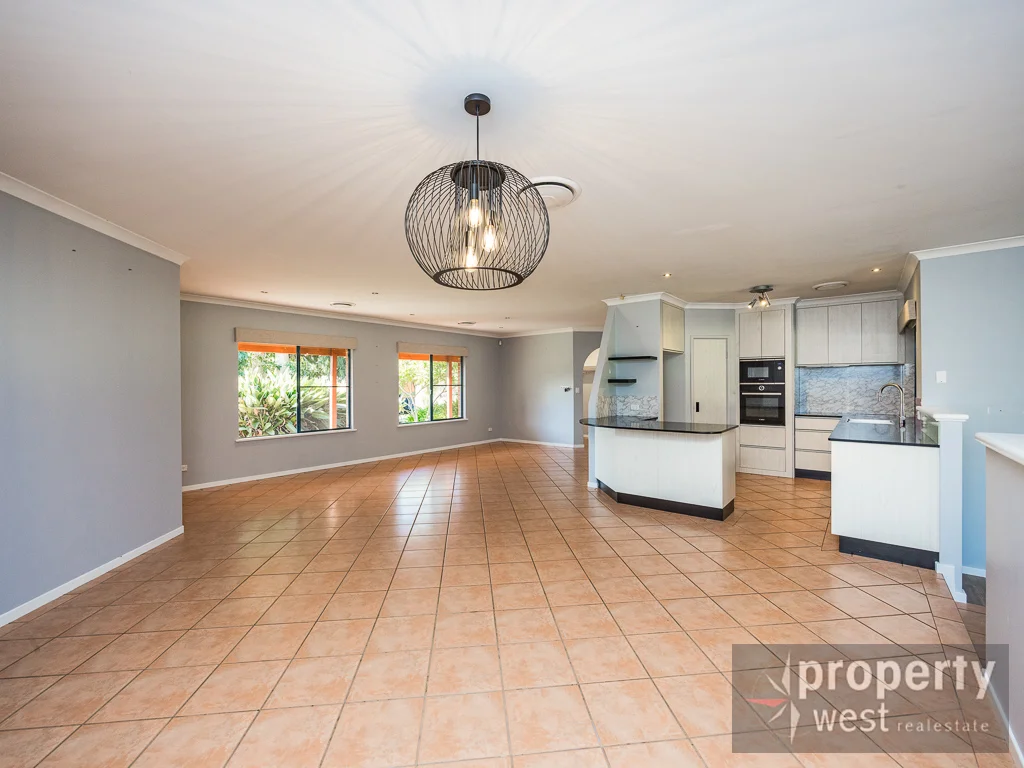Additional image 7 of 6 Seminara Place, Mariginiup WA 6078