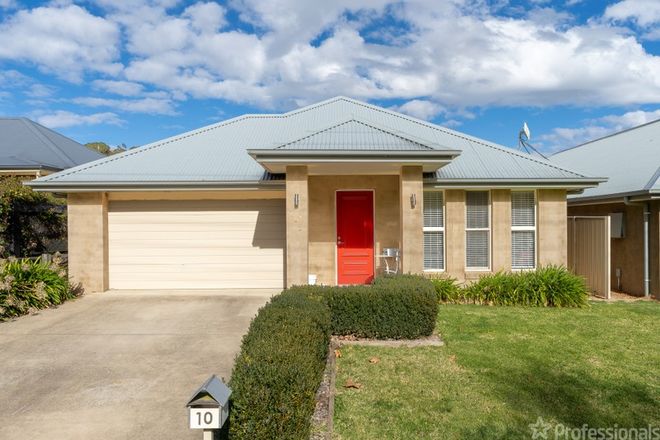 Picture of 10 Elliot Street, MILLTHORPE NSW 2798