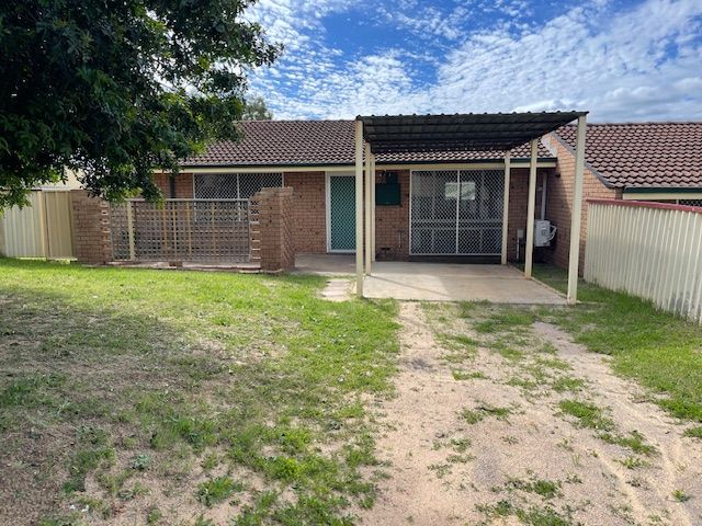 2 bedrooms Duplex in 73A Assen Street UTAKARRA WA, 6530