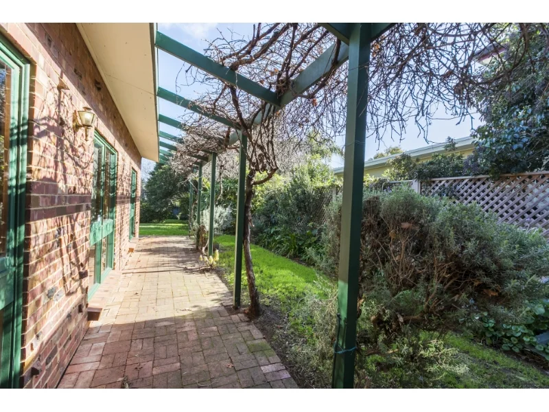 9 Edgcumbe Terrace, Rosslyn Park SA 5072 - House For Rent | Domain