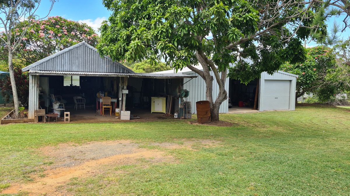 4 Radloff Street, Mount Morgan QLD 4714, Image 2