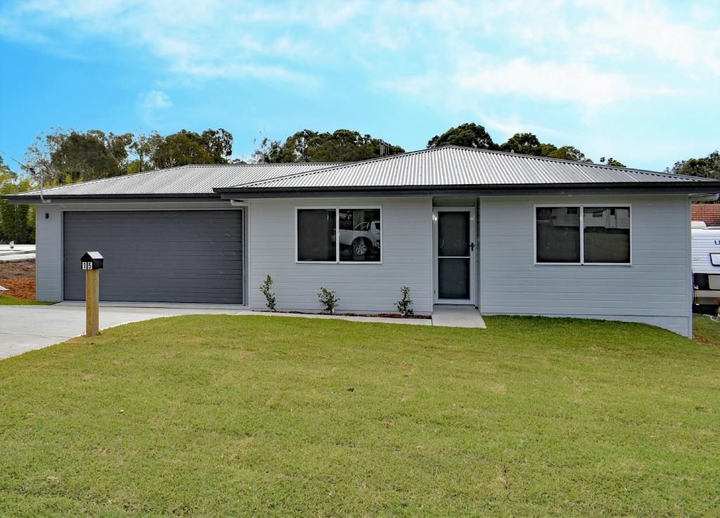 3 bedrooms House in 15 WANGAREE STREET COOMBA PARK NSW, 2428