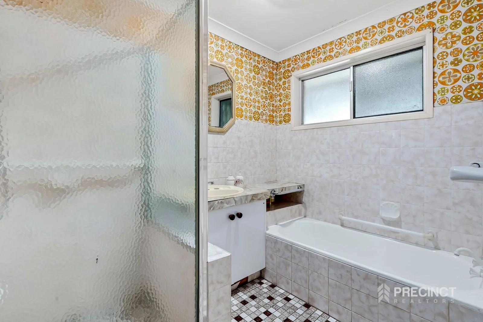 Additional image 11 of 15 Biggs Avenue, Beachmere QLD 4510