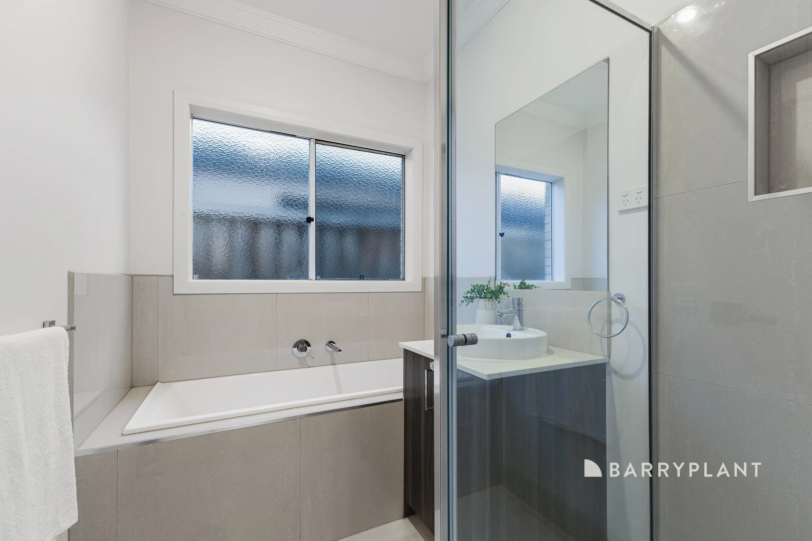 Additional image 14 of 5 Elena Way, Officer VIC 3809