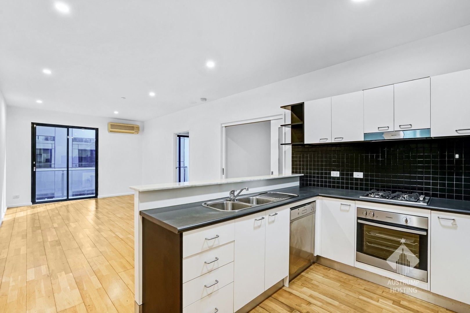 2 bedrooms House in 404/87 Franklin Street MELBOURNE VIC, 3000