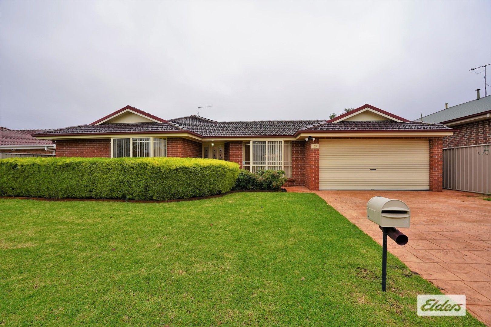 4 bedrooms House in 19 Dickson Road GRIFFITH NSW, 2680