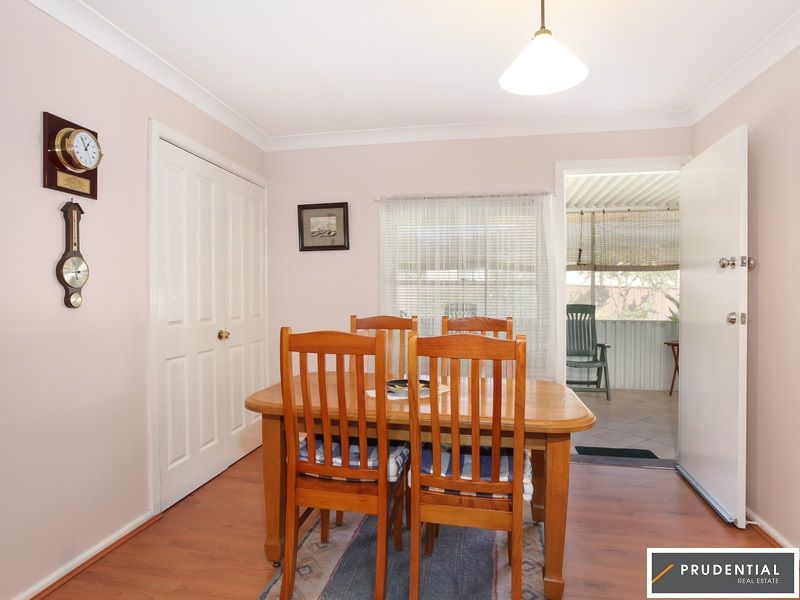 2 Amalfi Street, Lurnea NSW 2170, Image 2