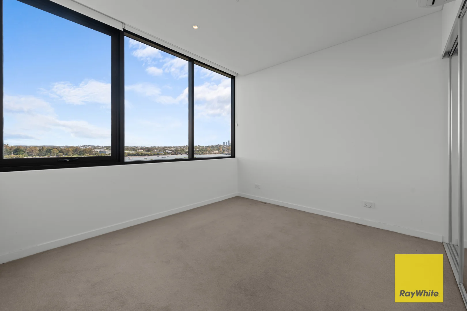 Additional image 15 of 10811/320 Macarthur Avenue, Hamilton QLD 4007