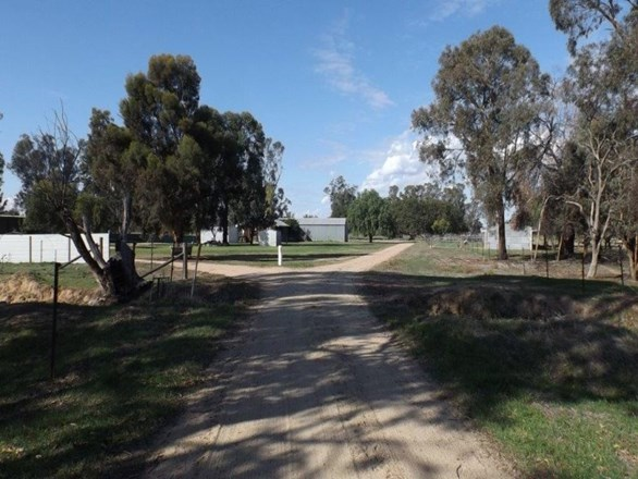 5720 Wakool Road, Wakool NSW 2710