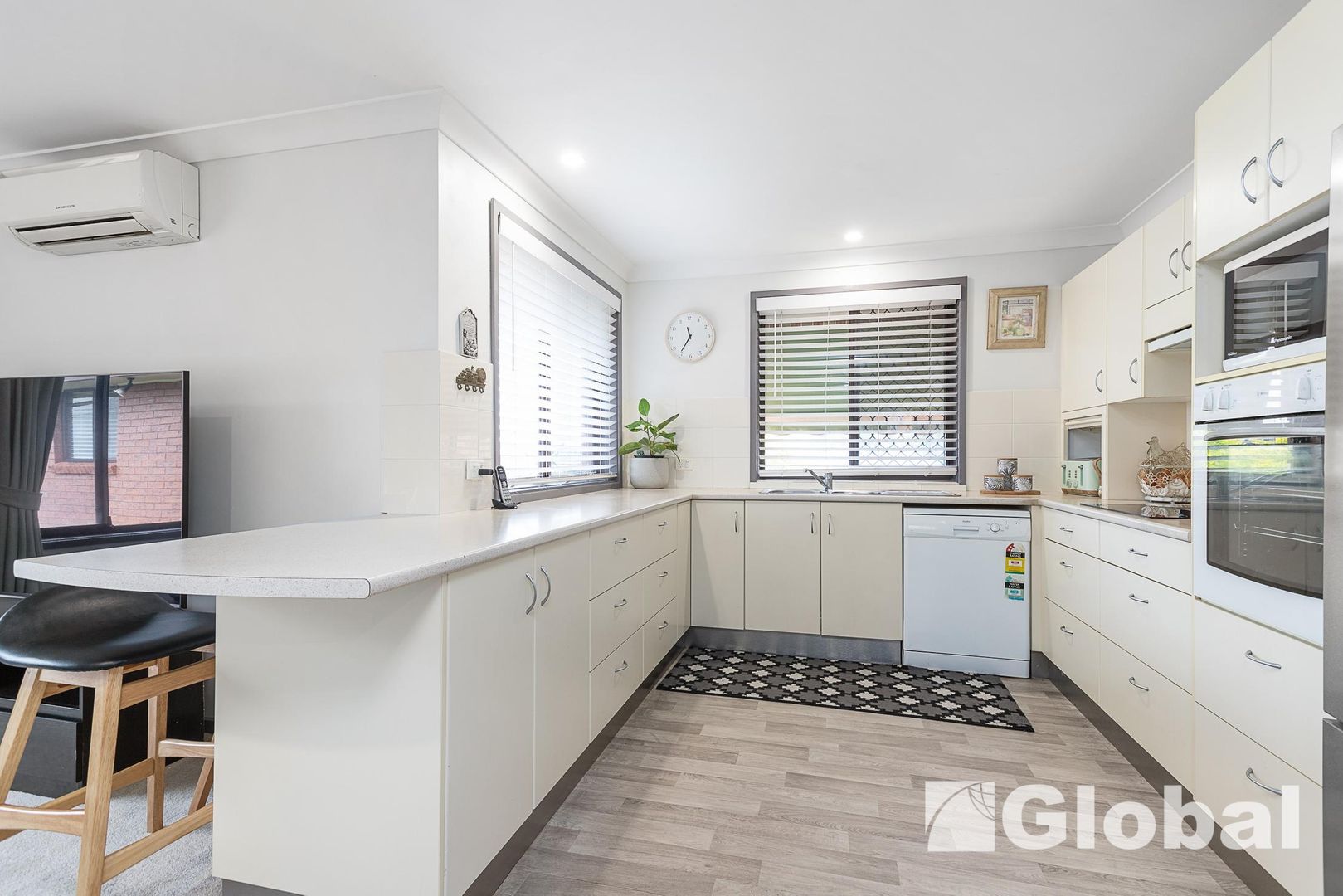 204 Wommara Avenue, Belmont North NSW 2280, Image 2