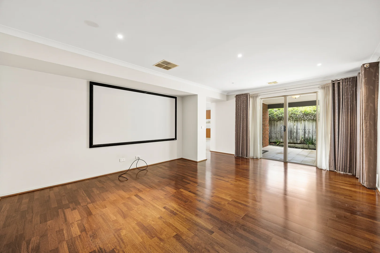 Additional image 5 of 16 Glen Tower Drive, Glen Waverley VIC 3150