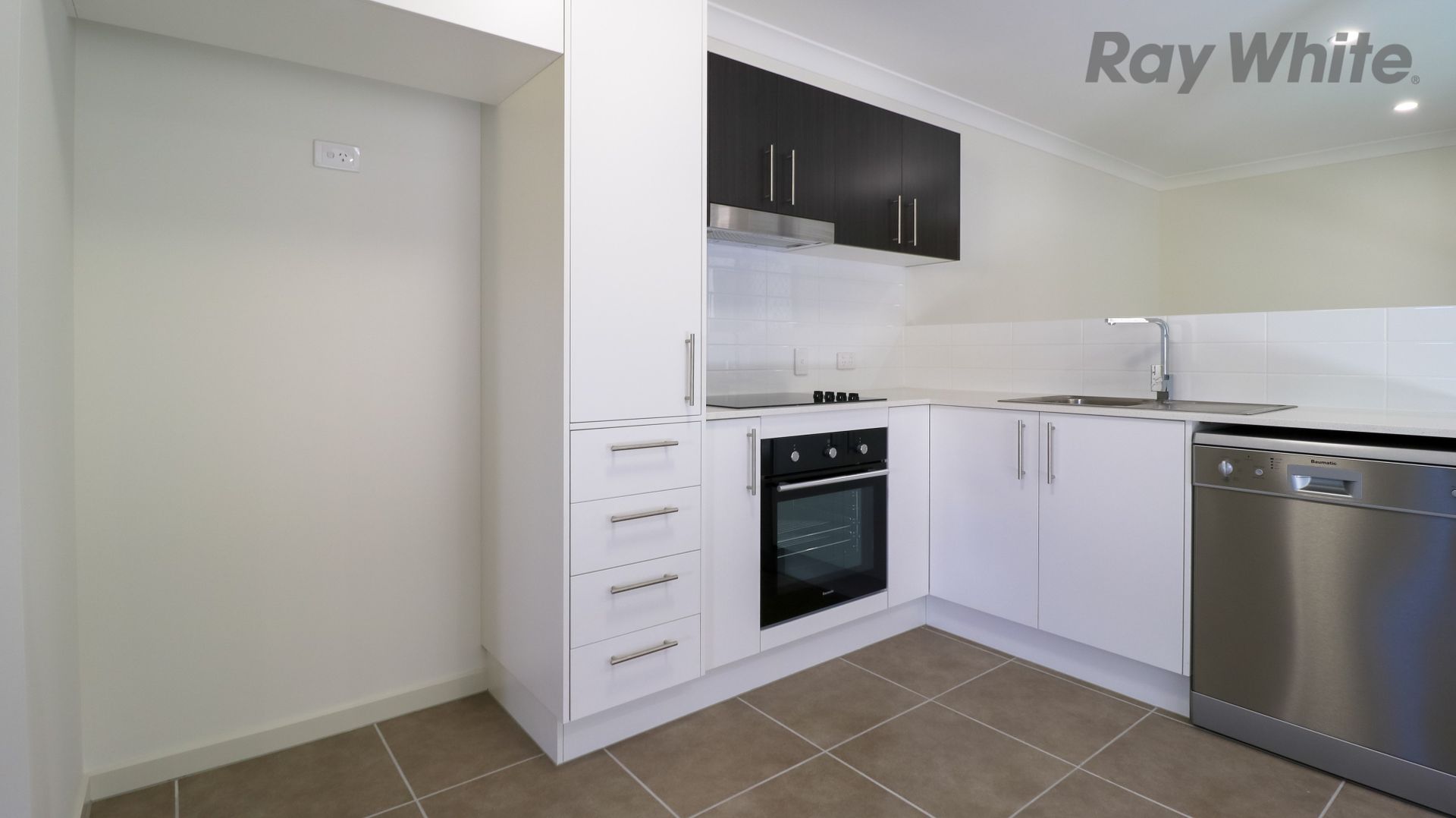 2/51 Br Ted Magee Drive, Collingwood Park QLD 4301, Image 2
