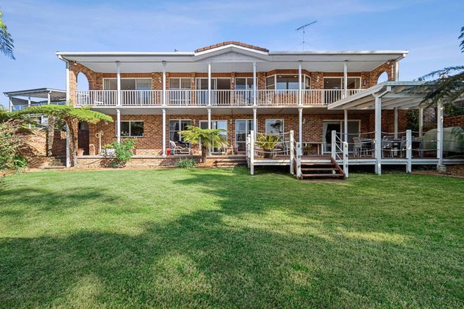 Picture of 8 Hilltop Crescent, SURF BEACH NSW 2536