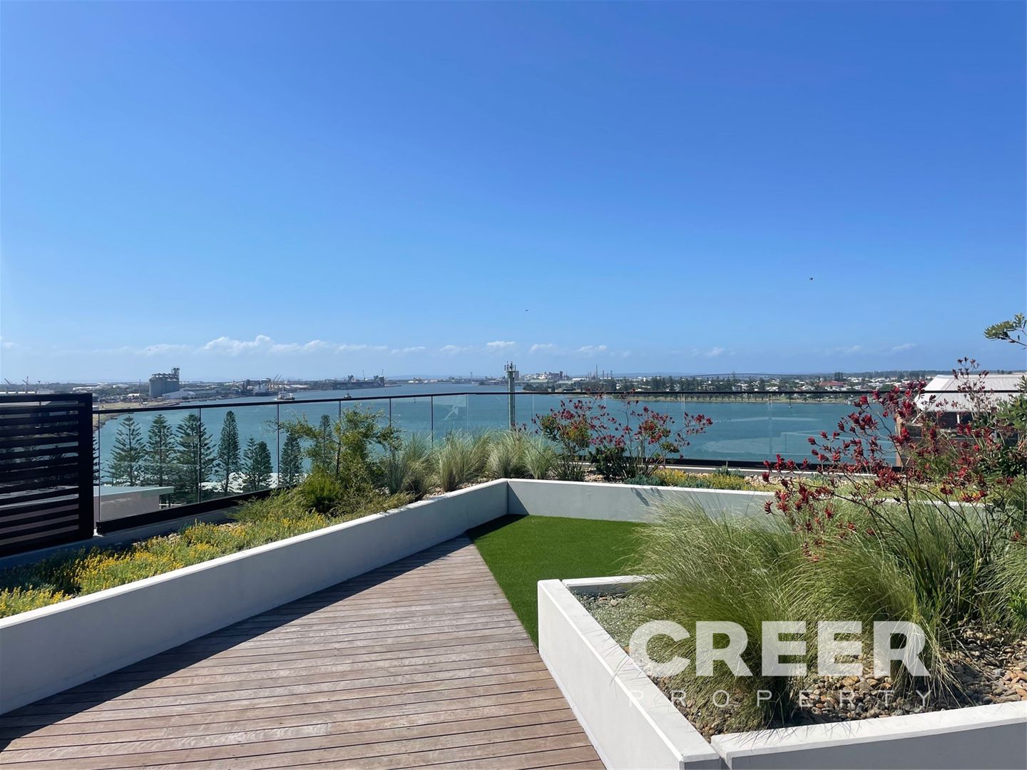 2 bedrooms Apartment / Unit / Flat in 214/147-153 Hunter Street NEWCASTLE NSW, 2300