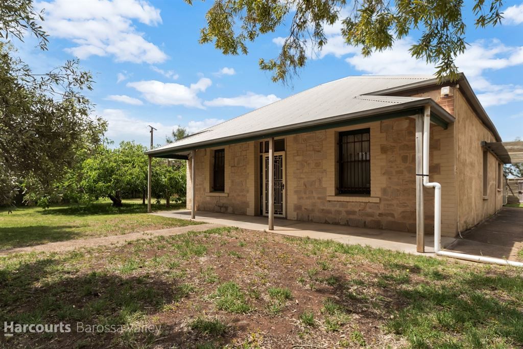 4 Gordon Road, Kudla SA 5115, Image 0