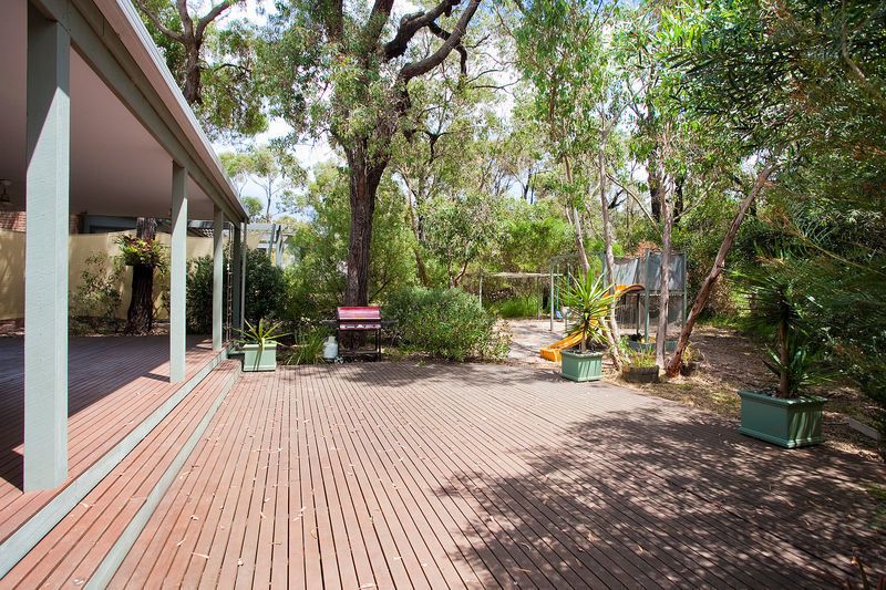 3 Amaroo Crescent, Aireys Inlet VIC 3231, Image 2