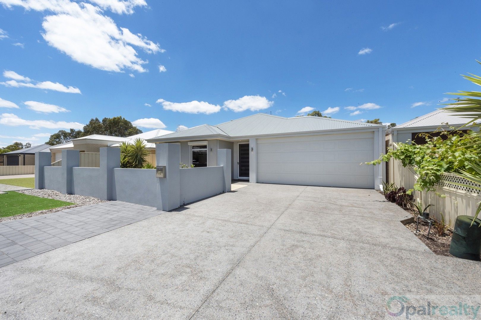 32 Arpenteur Turn, Madora Bay WA 6210, Image 0