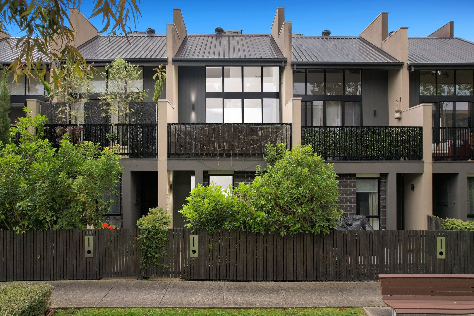 15 Central Park Walk, Cheltenham VIC 3192, Image 0