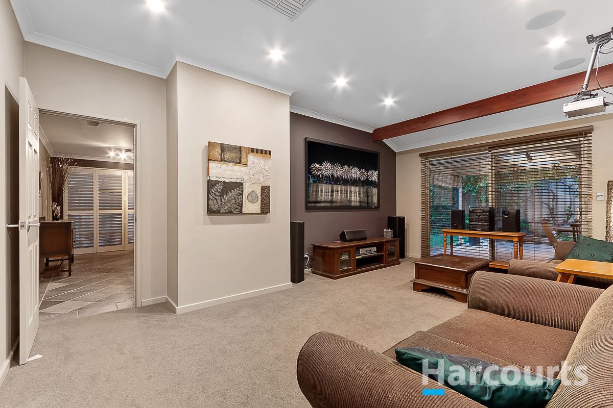 39 Stormbird Loop, Currambine WA 6028, Image 2