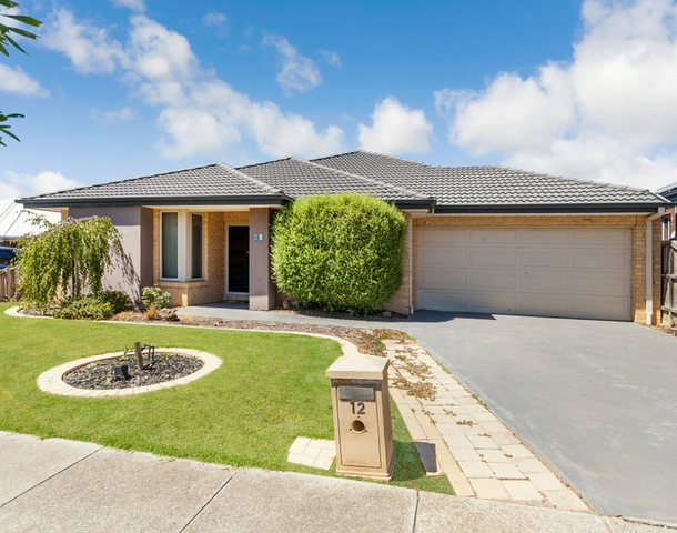 12 Grange Drive, Broadford VIC 3658