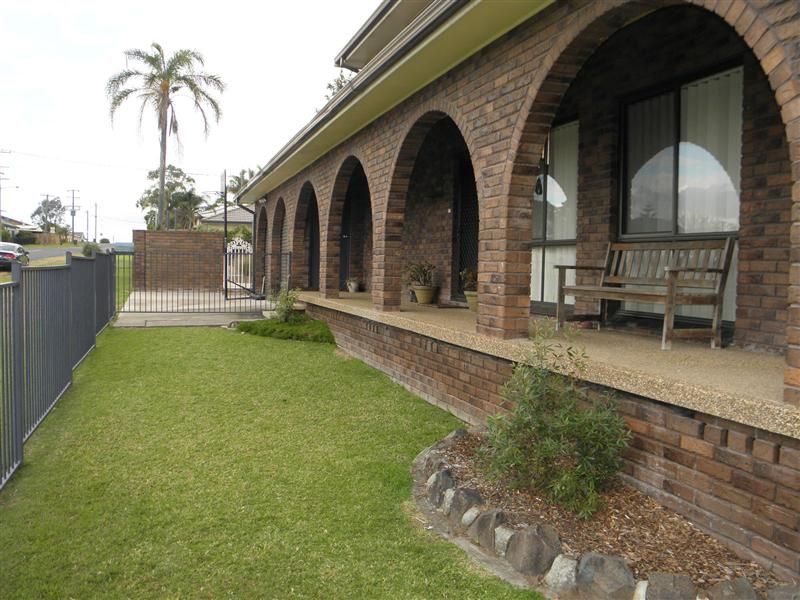 17 Dixon Street, CESSNOCK NSW 2325, Image 0