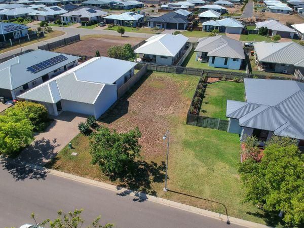 10 Speargrass Parade, Mount Low QLD 4818