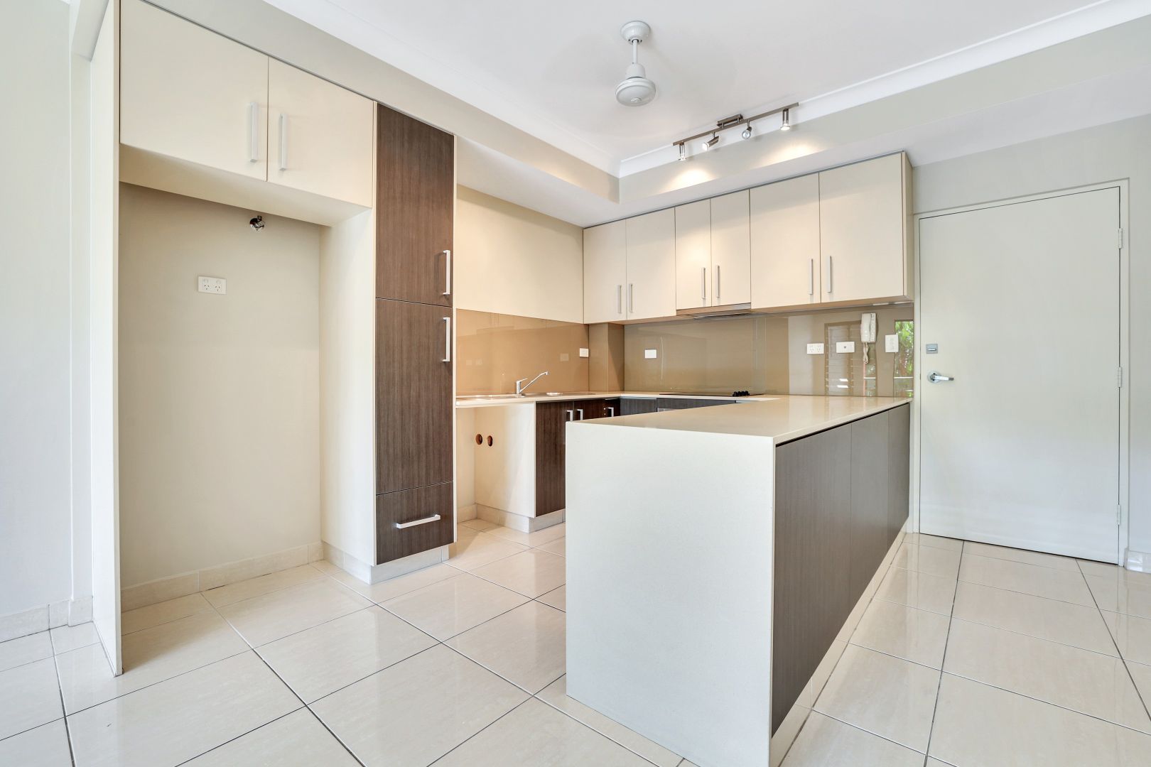 2/16 Hickory Street, Nightcliff NT 0810, Image 2