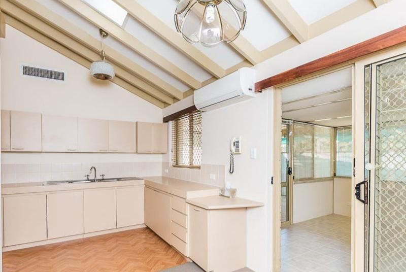 3 bedrooms House in 18/33 Brookside Avenue KELMSCOTT WA, 6111