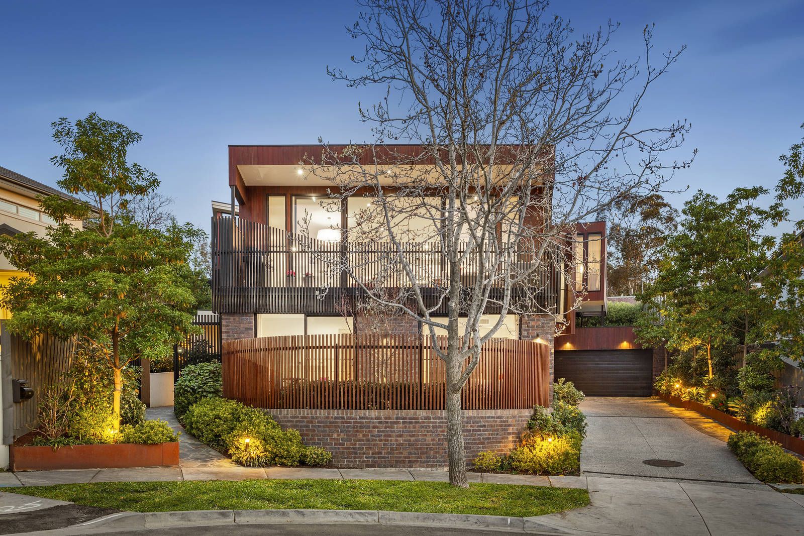 16 Heather Court, Hawthorn East VIC 3123, Image 0